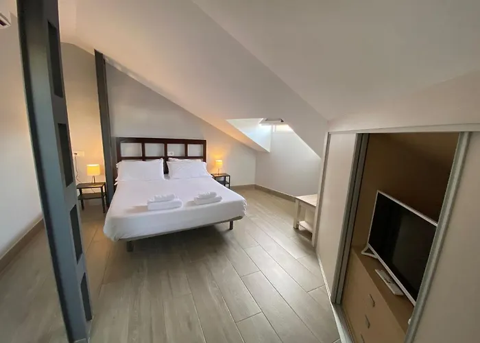 V Junto A Plazamayor *